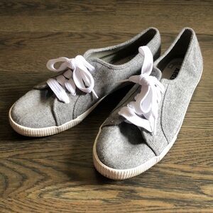 Keds women’s gray tennis shoes. Size 8.5